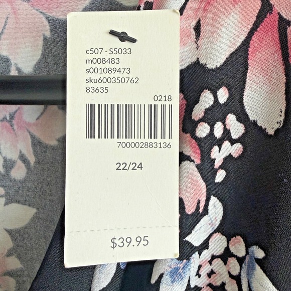 NWT Lane Bryant Wrap Cap Sleeve Floral Blouse Size 22/24 Feminine Fairy - Picture 5 of 11